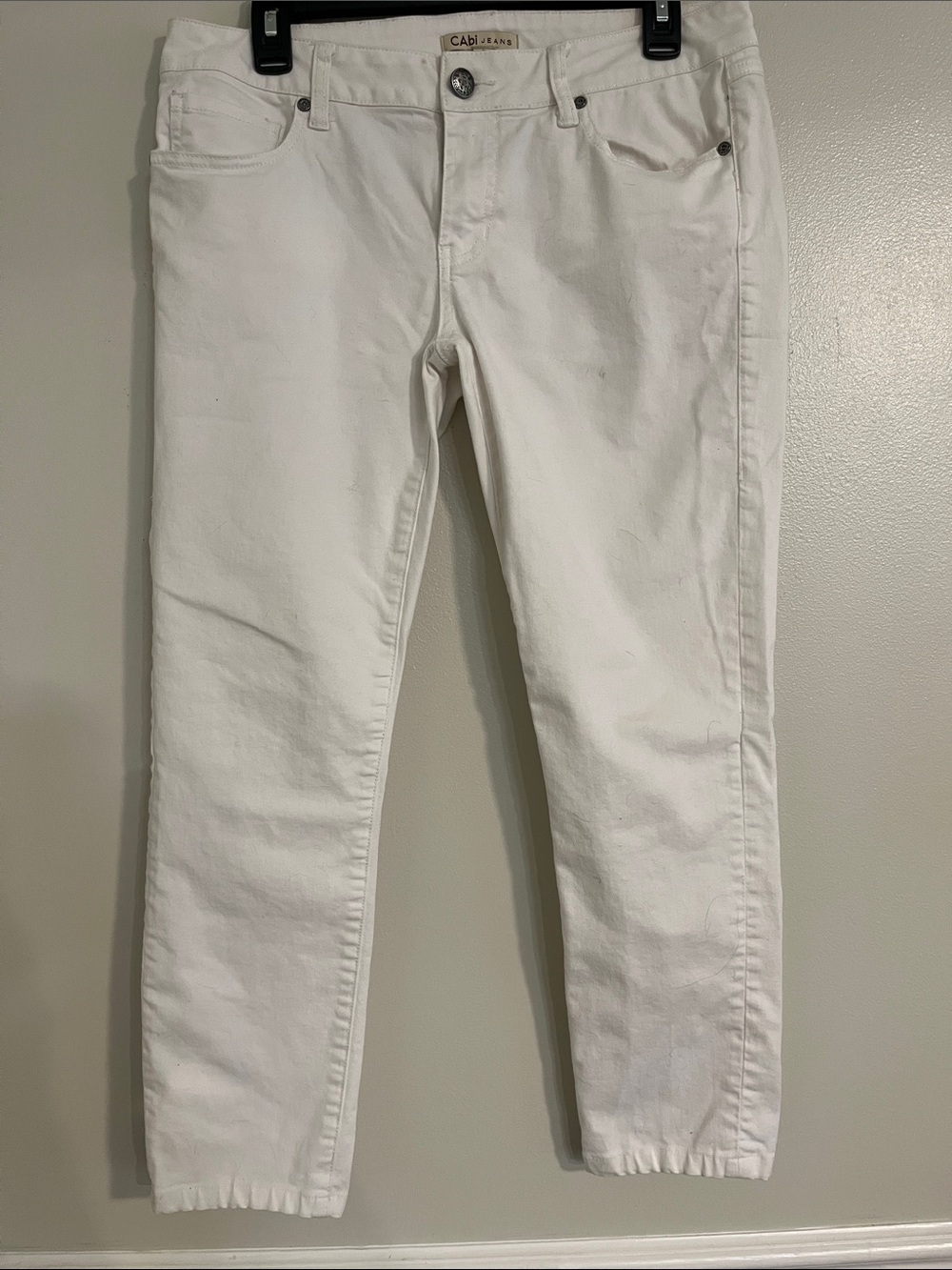 CAbi White Cropped Ankle Slim Jeans